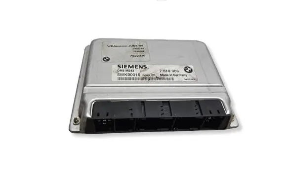 BMW 5 E39 Engine control unit/module 7519308 7522330 DMEMS43