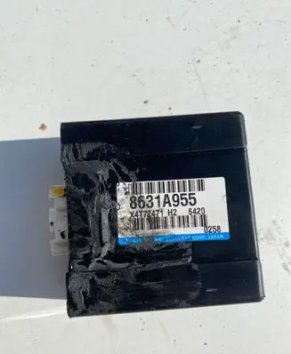 Mitsubishi Outlander Other control units/modules 8631A955 X4T72471