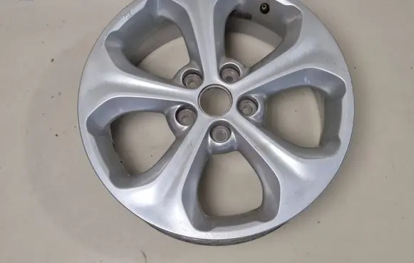 KIA Sorento R17 alloy rim 529102P270 70JX17