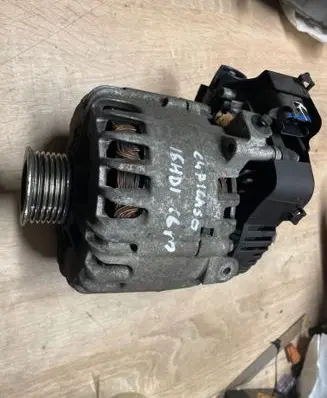 Citroen C4 II Picasso Generator/alternator 9815455980 4072367 2710952B