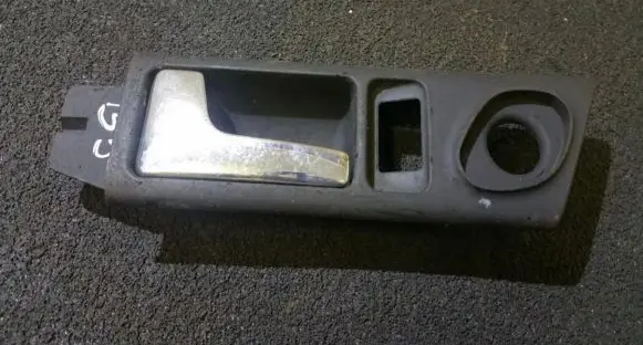Audi A6 S6 C4 4A Rear door interior handle 4a0839019c