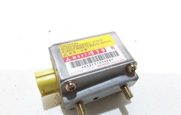 Mitsubishi Pajero Other control units/modules MR472979