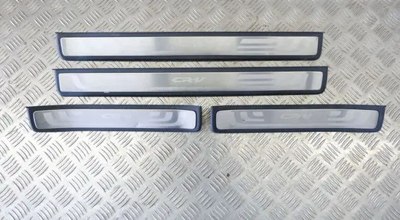 Honda CR-V sill trim set (inner) 84212TOAA0120 84262TOAA0120 84252SWAA012M1