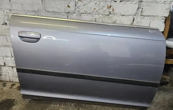 Audi A6 S6 C6 4F Front door