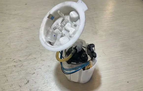 BMW 1 F40 In-tank fuel pump 7300472 0580200503 7301785