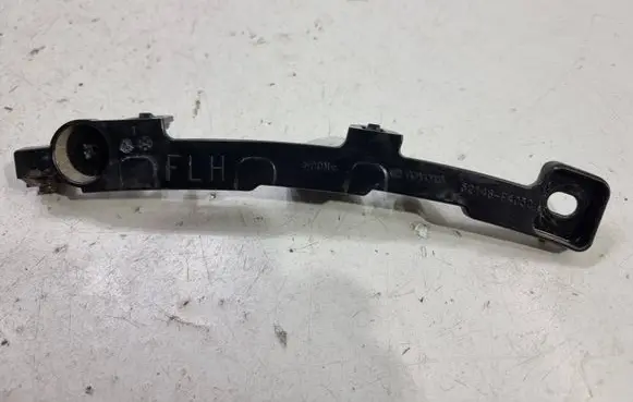 Toyota C-HR I Front bumper mounting bracket 52146F4030