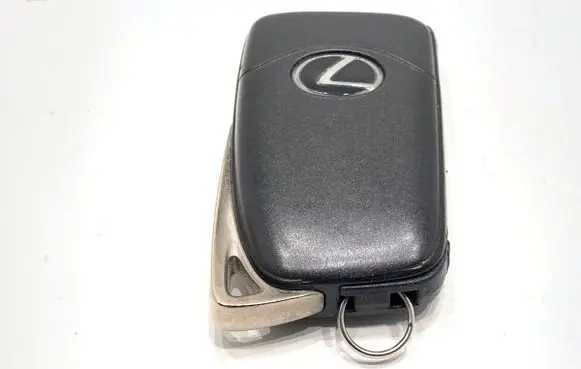 Lexus IS III XE30 Ignition key/card 