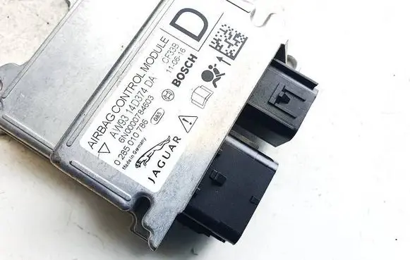 Jaguar XJ X351 Airbag control unit/module aw9314d374da