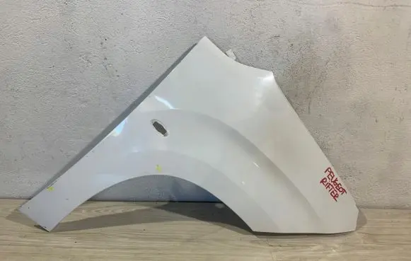 Peugeot Rifter Fender