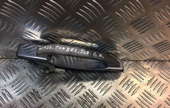 Mercedes-Benz S W126 Sliding door exterior handle 12676000 A12676000