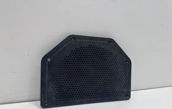 BMW 3 E90 E91 Subwoofer grill/trim 4913631819 ABSGF17
