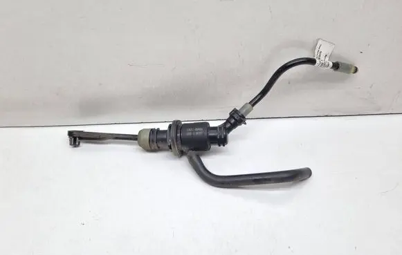 Nissan X-Trail T32 Clutch slave cylinder 306104BA0A