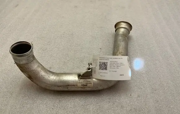 Mercedes-Benz GLE AMG (W166 - C292) Intercooler hose/pipe A2760901137