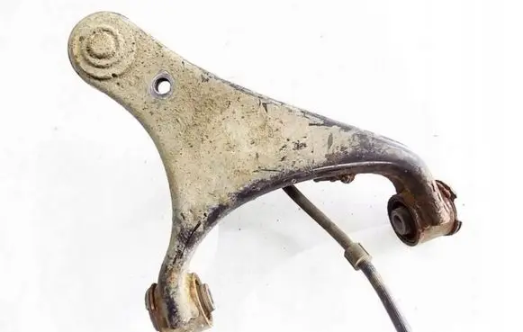 Land Rover Discovery 3 - LR3 Front lower control arm/wishbone