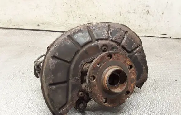 Volkswagen Golf Plus Front wheel hub spindle knuckle 
