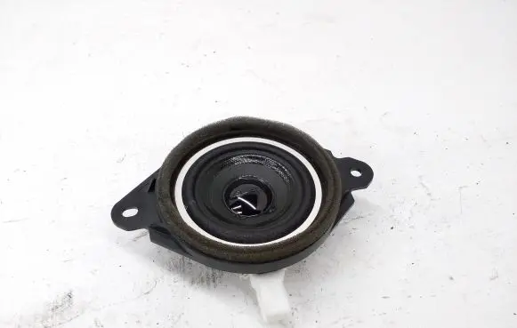 Mazda 3 III Rear door speaker 3526164010 BGW566A60