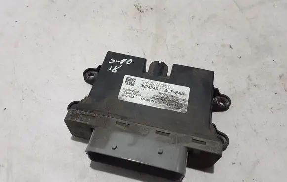 Volvo S90, V90 Adblue control unit 32242457
