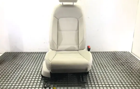 Volkswagen PASSAT B8 Front passenger seat 