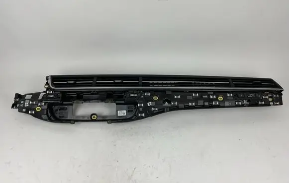 Audi Q7 4M Dash center air vent grill 4M1820902