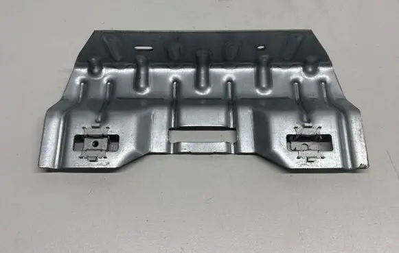 Volkswagen Golf Plus Other body part 5M0858687A