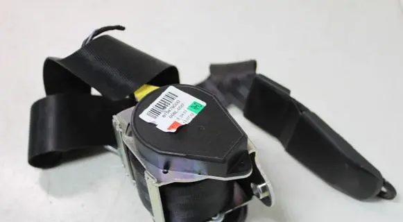 Skoda Superb B6 (3T) Front seatbelt 615479000