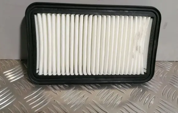 Suzuki Liana Air filter 1378063J00