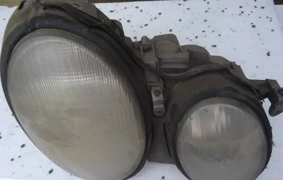 Mercedes-Benz CLK A208 C208 Headlight/headlamp 147552