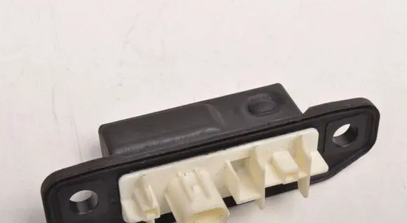 Toyota Yaris Tailgate/boot open switch button 15D355
