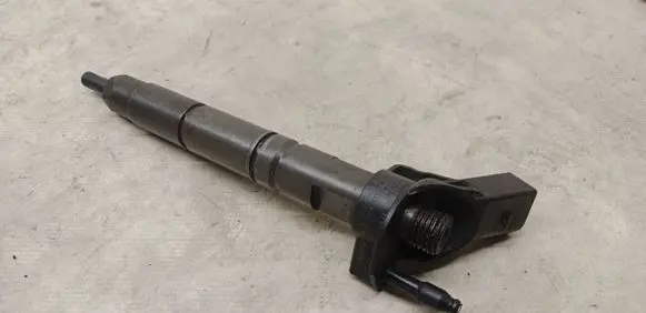Mercedes-Benz ML W164 Fuel injector A6420701387 120404