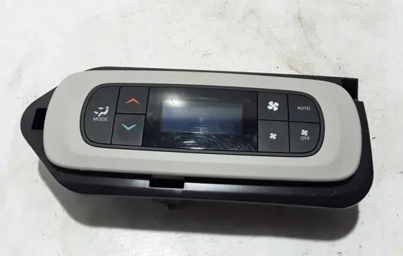 Chrysler Pacifica Air conditioner control unit module 68223337AE