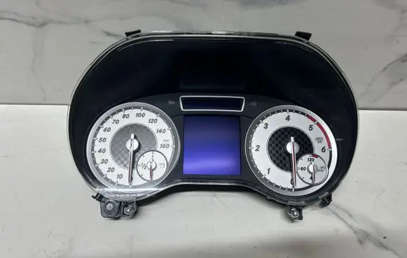 Mercedes-Benz A W176 Speedometer (instrument cluster) A1769003403
