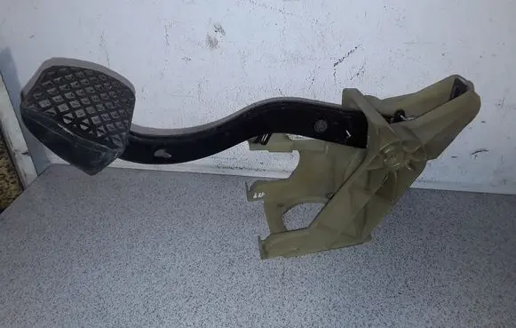 BMW 7 E65 E66 Brake pedal 35106752517 6752517