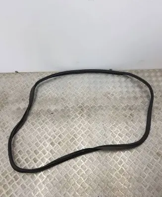 Audi A3 S3 8V Loading door rubber seal (on body) 8V3827705