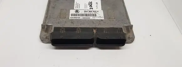 Skoda Octavia Mk1 (1U) Engine control unit/module 06A906033K 5WP40039
