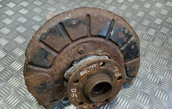 Volkswagen PASSAT B6 Front wheel hub spindle knuckle