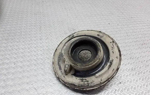 Volkswagen PASSAT B5 Coil spring mount 8D0412109A