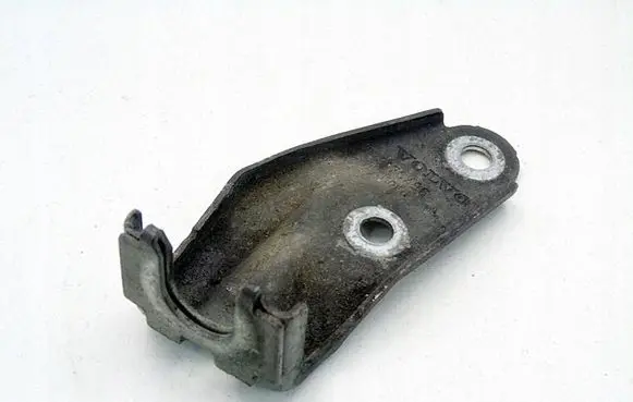 Volvo S70 V70 V70 XC Gear shift cable linkage 9176496