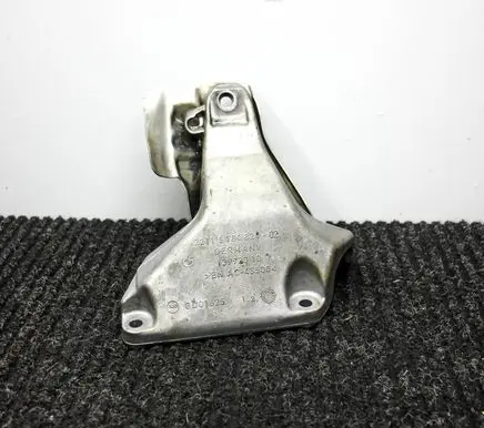 BMW X3 F25 Engine mounting bracket 6784824