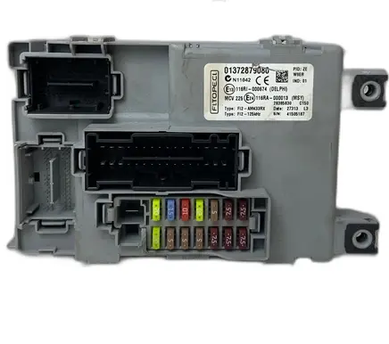 Fiat 500L Fuse box set 01372879080