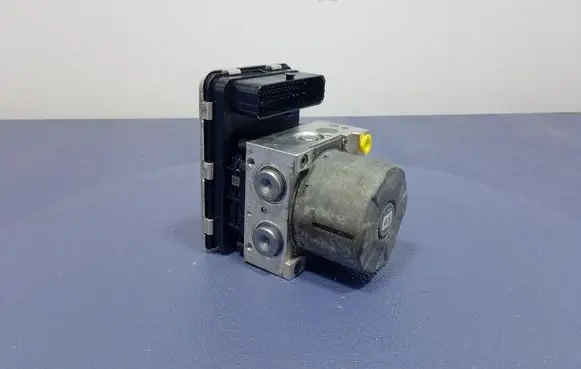 BMW M3 F80 ABS Pump 68620176862014