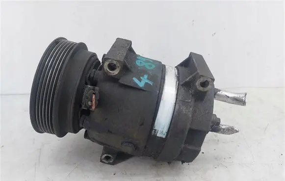 Renault Megane I Air conditioning (A/C) compressor (pump) 7700103536