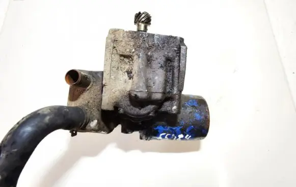 Ford Escort Oil pump 
