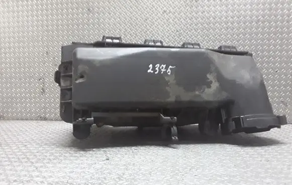 Suzuki Liana Air filter box