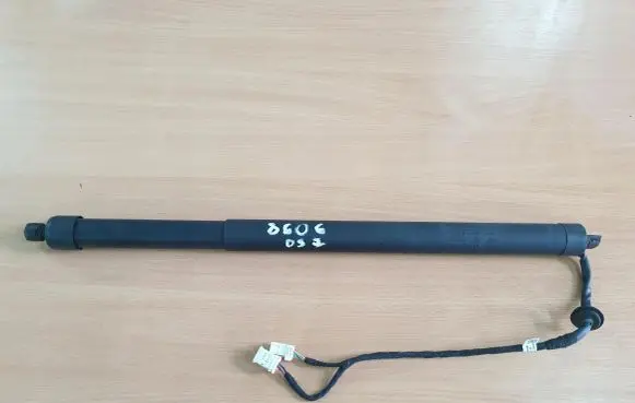 Citroen DS7 Crossback Tailgate strut 