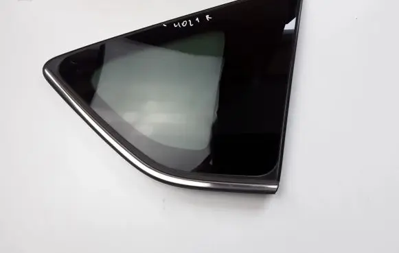 Toyota RAV 4 (XA40) Rear side window 6271042330
