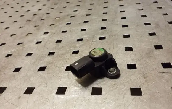 Mercedes-Benz ML W164 Air pressure sensor A0051535028
