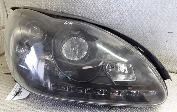 Mercedes-Benz S W220 Headlight/headlamp