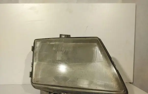 Mercedes-Benz Vito Viano W638 Headlight/headlamp E95063