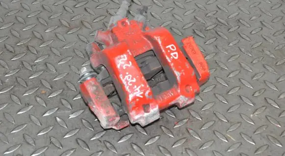 BMW 4 F32 F33 Front brake caliper
