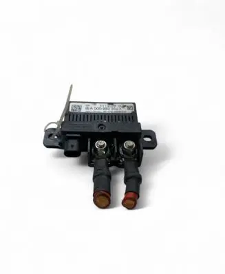 Mercedes-Benz E W212 Charging relay A0009822023